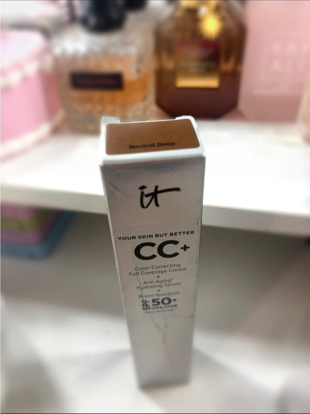 it cosmetics CC+ Cream Neutral Deep Shade